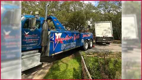 Heavy Truck Private Towing Houston